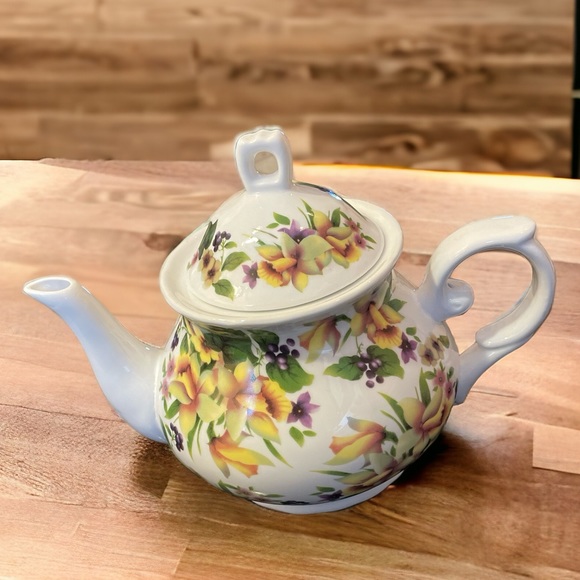 F.T.D.A. Vintage Porcelain English Tea Pot 1988 - Picture 4 of 5